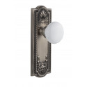 Grandeur Parthenon Long Plate w/ Hyde Park knob
