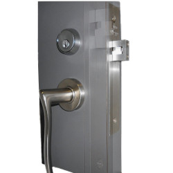 Trimco 1074-2 Barn Door Latchset - Mortise - 2-3/4" BS Privacy with Cylinder and Thumbturn Rose Trim